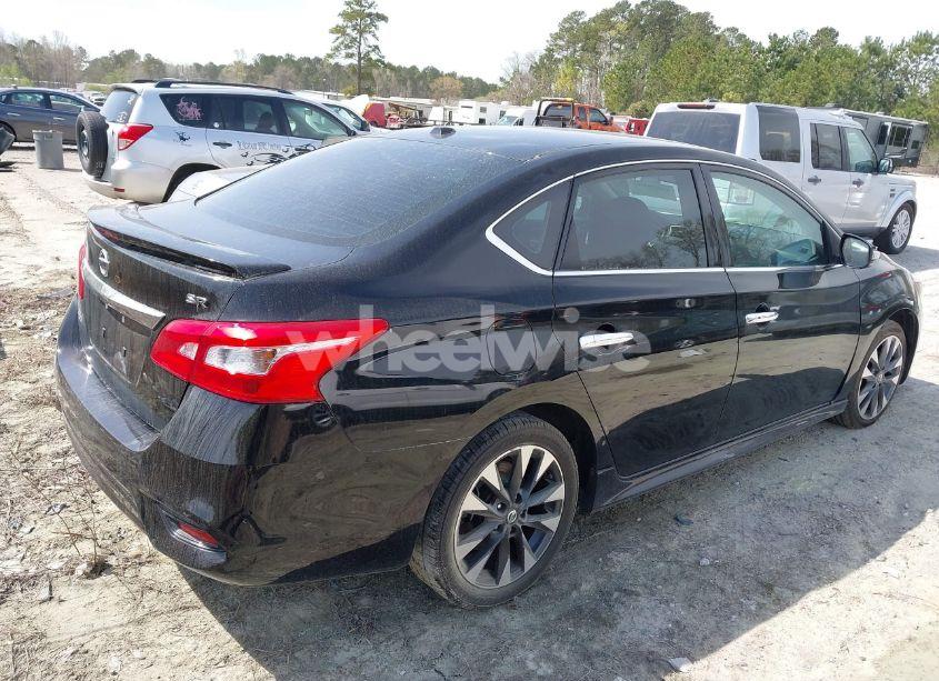 Photo 4 of 2018 Nissan Sentra SR (VIN 3N1AB7APXJY214362)