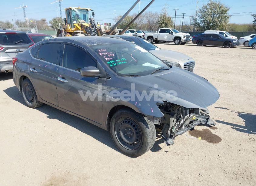 2018 Nissan Sentra S (VIN 3N1AB7APXJY217472) main photo
