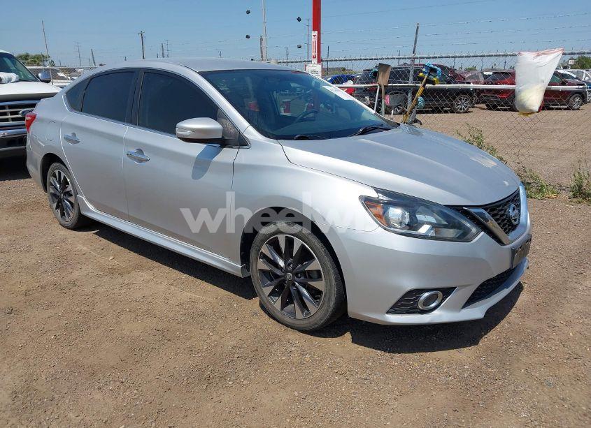 2018 Nissan Sentra SR (VIN 3N1AB7APXJY234045) main photo