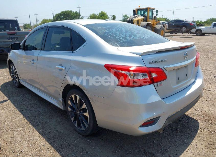 Photo 3 of 2018 Nissan Sentra SR (VIN 3N1AB7APXJY234045)