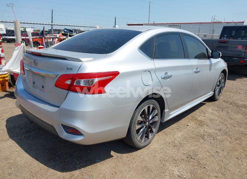 Photo 4 of 2018 Nissan Sentra SR (VIN 3N1AB7APXJY234045)