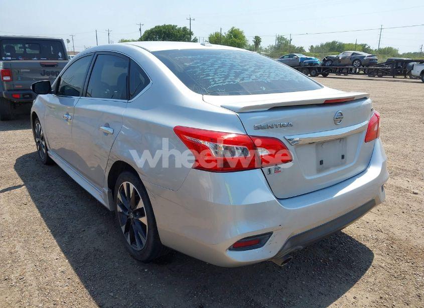 Photo 6 of 2018 Nissan Sentra SR (VIN 3N1AB7APXJY234045)
