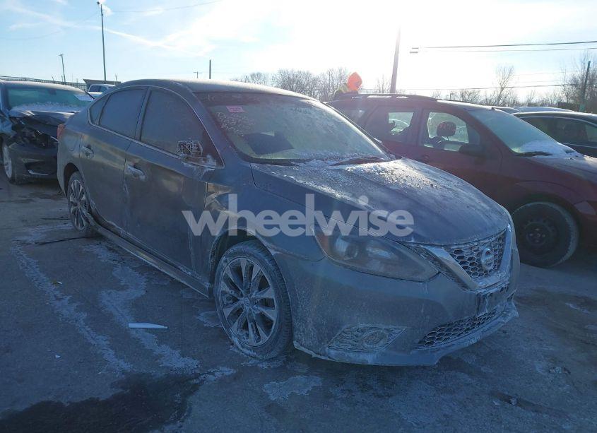 2018 Nissan Sentra SR (VIN 3N1AB7APXJY255218) main photo