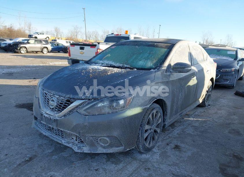 Photo 2 of 2018 Nissan Sentra SR (VIN 3N1AB7APXJY255218)