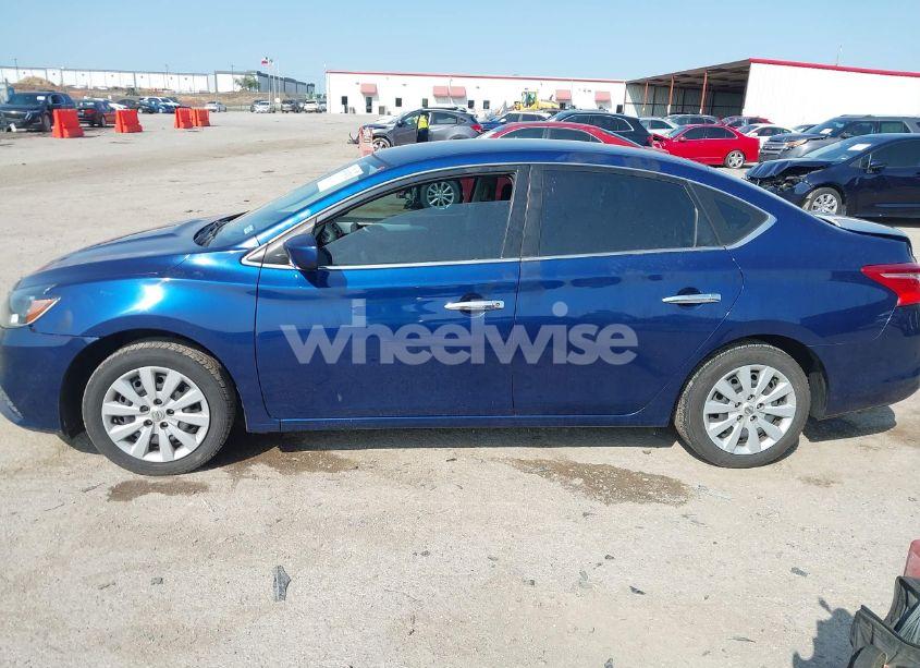 Photo 14 of 2018 Nissan Sentra S (VIN 3N1AB7APXJY267983)