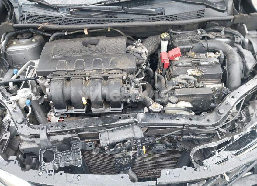 Photo 10 of 2018 Nissan Sentra SV (VIN 3N1AB7APXJY269751)