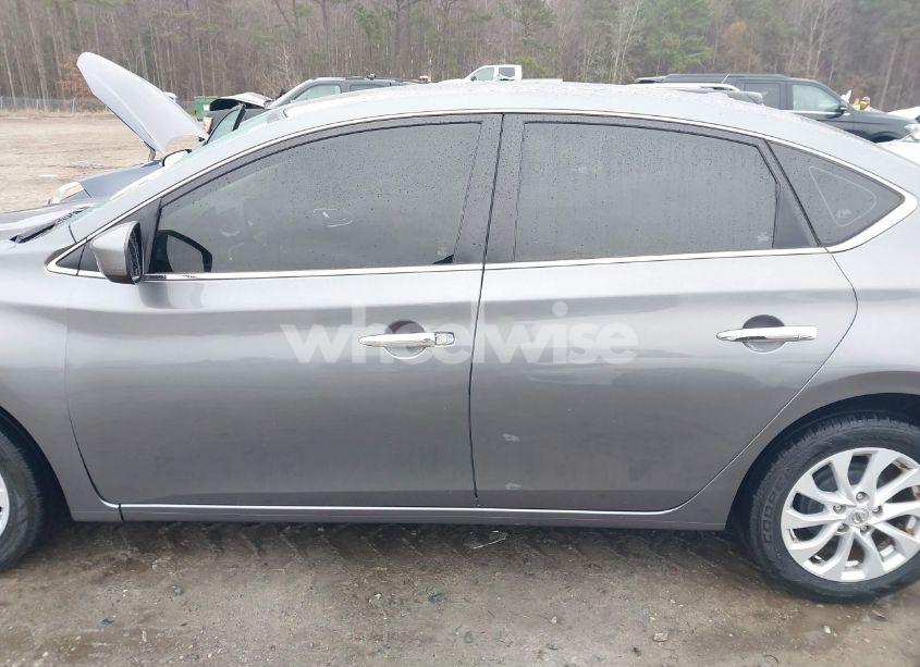 Photo 14 of 2018 Nissan Sentra SV (VIN 3N1AB7APXJY269751)