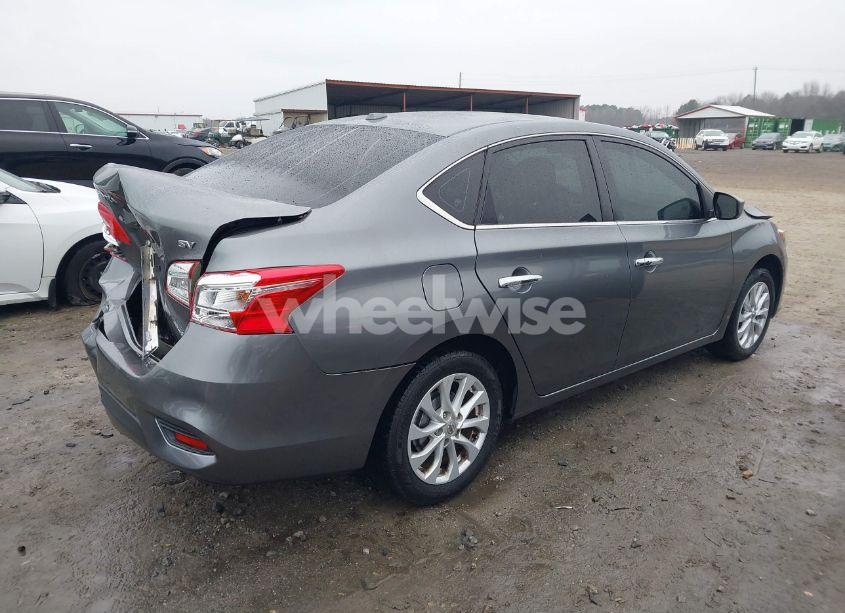 Photo 4 of 2018 Nissan Sentra SV (VIN 3N1AB7APXJY269751)
