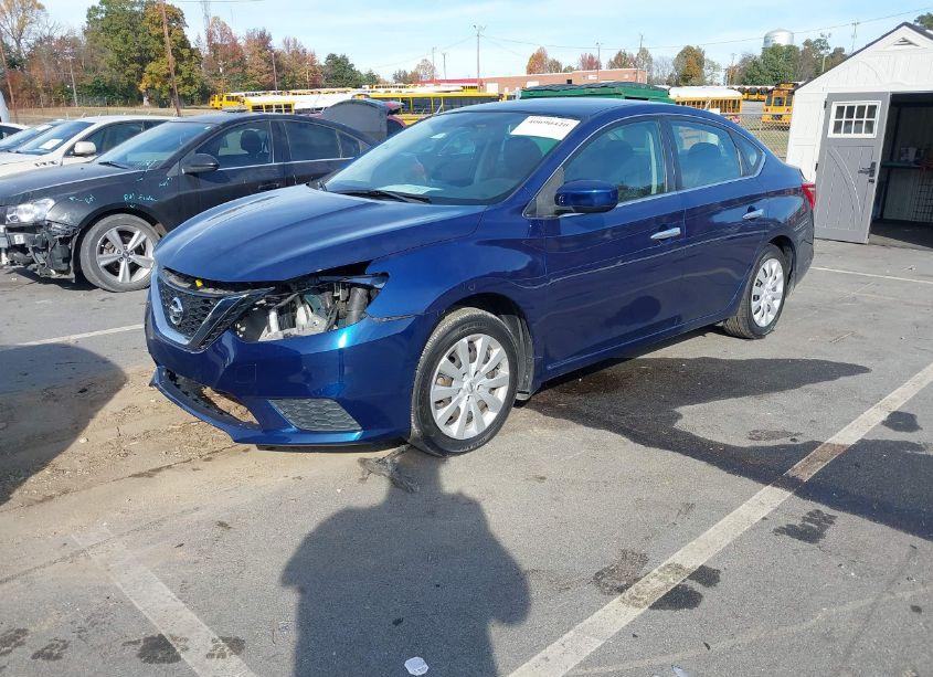 Photo 2 of 2018 Nissan Sentra S (VIN 3N1AB7APXJY281429)