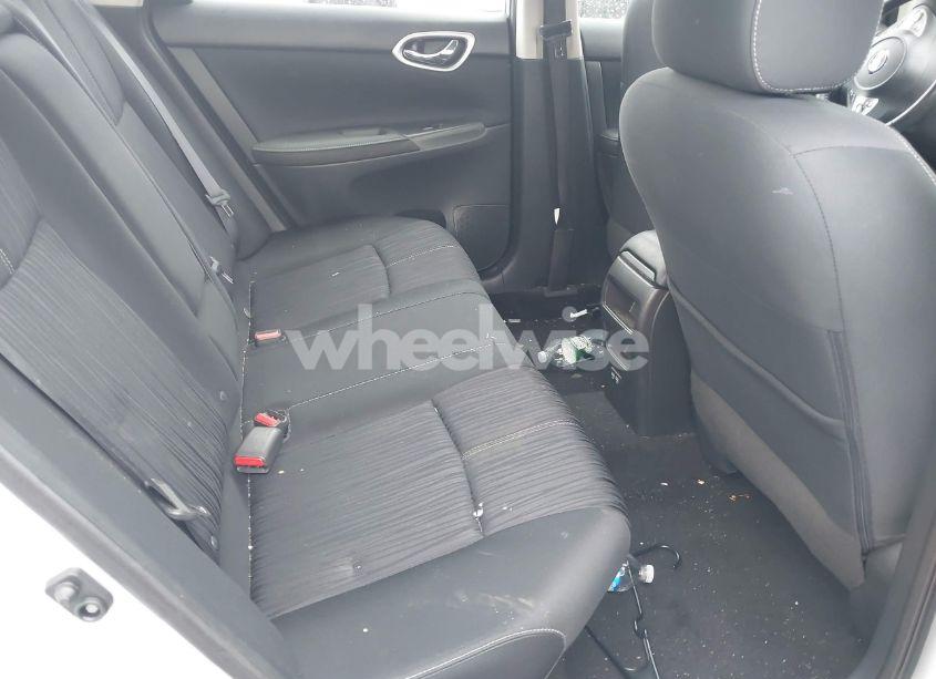 Photo 8 of 2018 Nissan Sentra SV (VIN 3N1AB7APXJY281477)