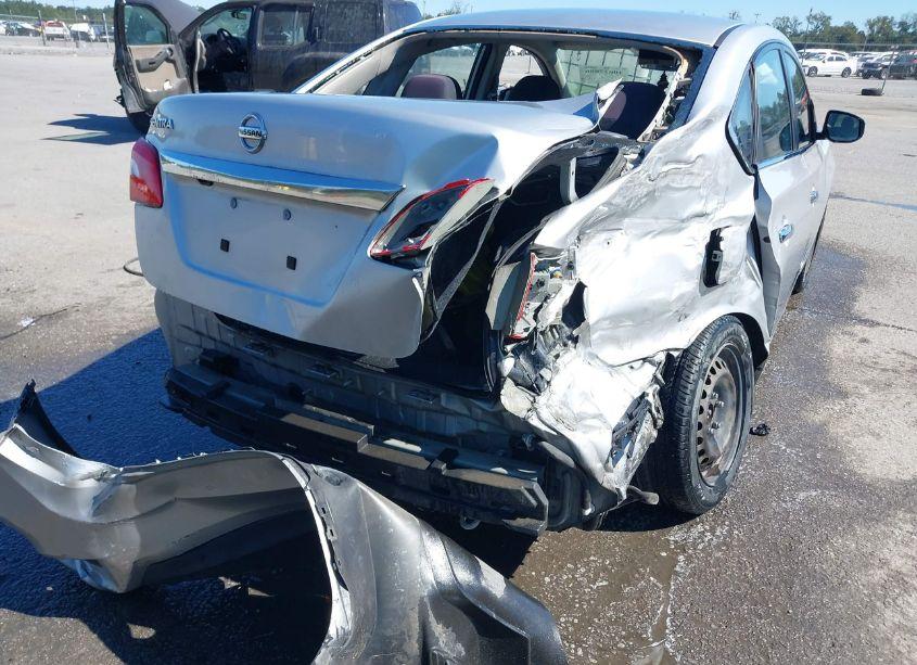 Photo 6 of 2018 Nissan Sentra S (VIN 3N1AB7APXJY287067)