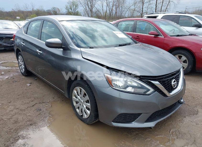 2018 Nissan Sentra S (VIN 3N1AB7APXJY288994) main photo