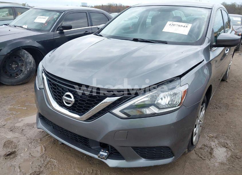 Photo 6 of 2018 Nissan Sentra S (VIN 3N1AB7APXJY288994)