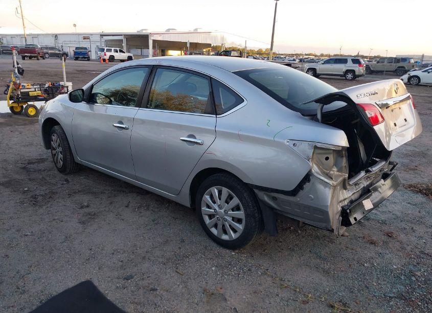 Photo 3 of 2018 Nissan Sentra S (VIN 3N1AB7APXJY289062)