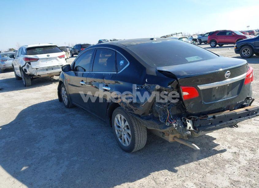 Photo 3 of 2018 Nissan Sentra SV (VIN 3N1AB7APXJY303655)