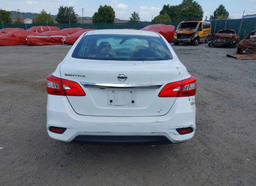 Photo 16 of 2018 Nissan Sentra S (VIN 3N1AB7APXJY323162)