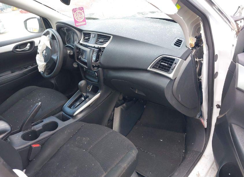 Photo 5 of 2018 Nissan Sentra S (VIN 3N1AB7APXJY323162)