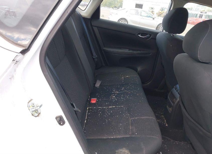 Photo 8 of 2018 Nissan Sentra S (VIN 3N1AB7APXJY323162)
