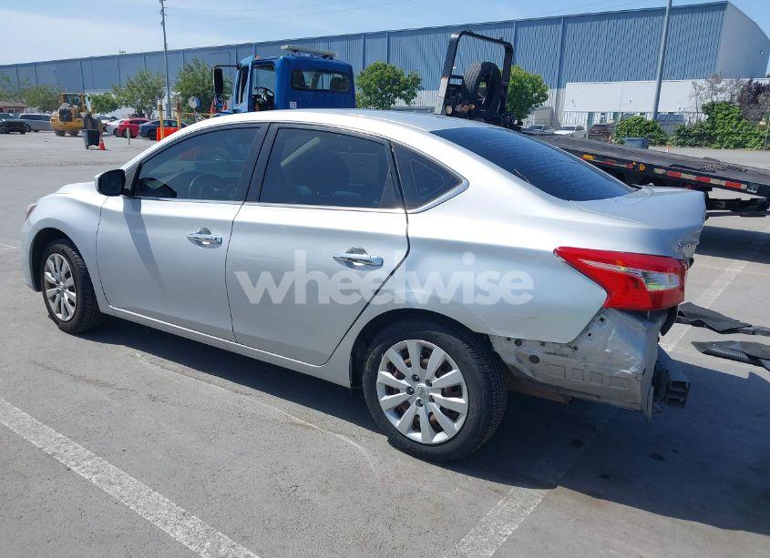 Photo 3 of 2018 Nissan Sentra S (VIN 3N1AB7APXJY325137)