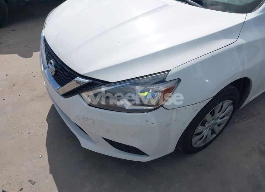 Photo 6 of 2018 Nissan Sentra S (VIN 3N1AB7APXJY325686)