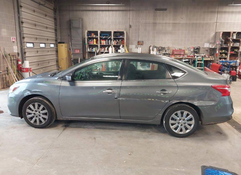Photo 14 of 2018 Nissan Sentra S (VIN 3N1AB7APXJY328281)