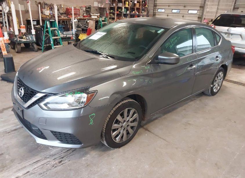 Photo 2 of 2018 Nissan Sentra S (VIN 3N1AB7APXJY328281)