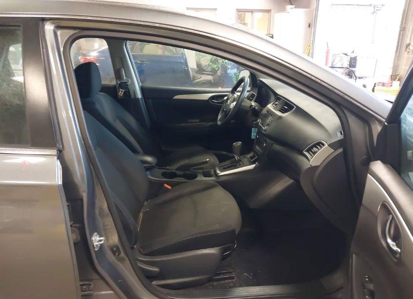Photo 5 of 2018 Nissan Sentra S (VIN 3N1AB7APXJY328281)