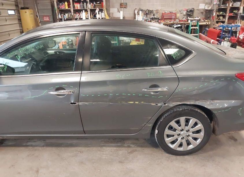 Photo 6 of 2018 Nissan Sentra S (VIN 3N1AB7APXJY328281)