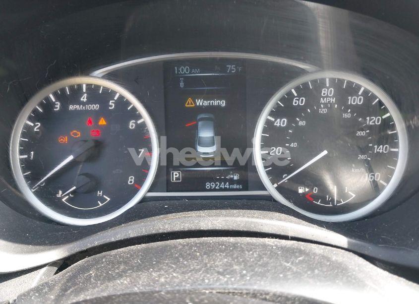 Photo 7 of 2018 Nissan Sentra S (VIN 3N1AB7APXJY332962)