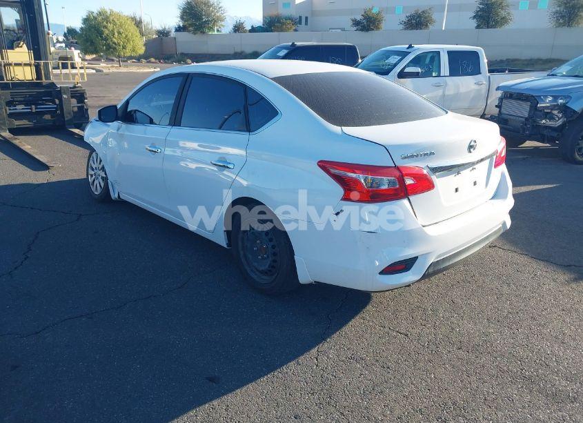 Photo 3 of 2018 Nissan Sentra S (VIN 3N1AB7APXJY337529)