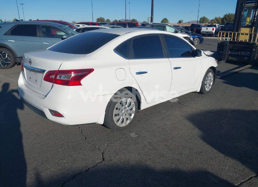 Photo 4 of 2018 Nissan Sentra S (VIN 3N1AB7APXJY337529)