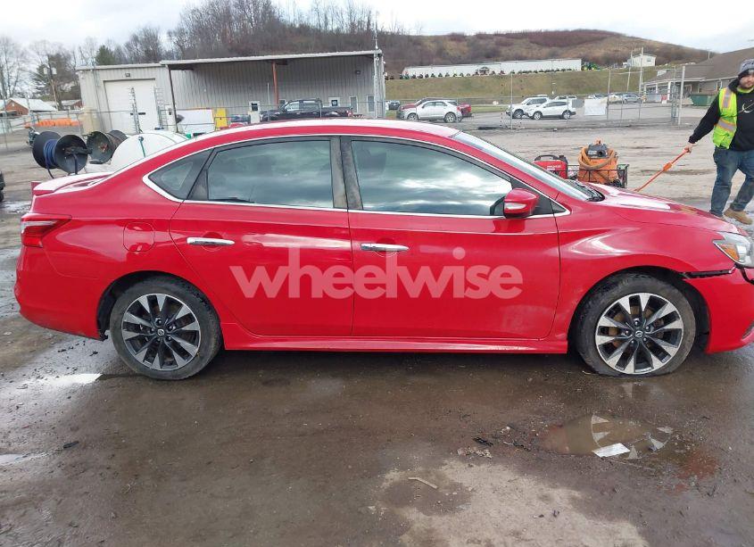 Photo 13 of 2018 Nissan Sentra SR (VIN 3N1AB7APXJY339135)