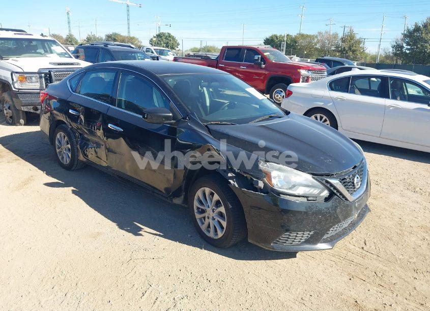 2018 Nissan Sentra SV (VIN 3N1AB7APXJY341984) main photo