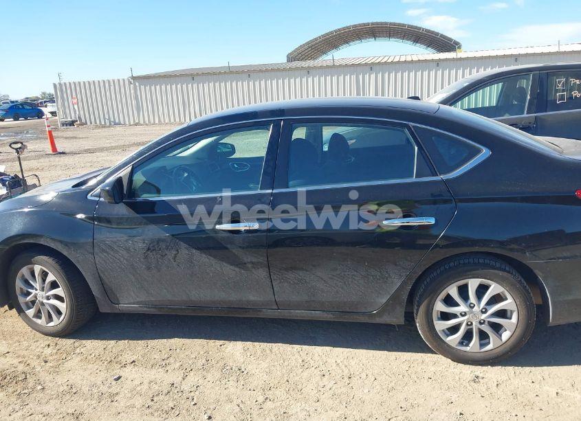 Photo 14 of 2018 Nissan Sentra SV (VIN 3N1AB7APXJY341984)