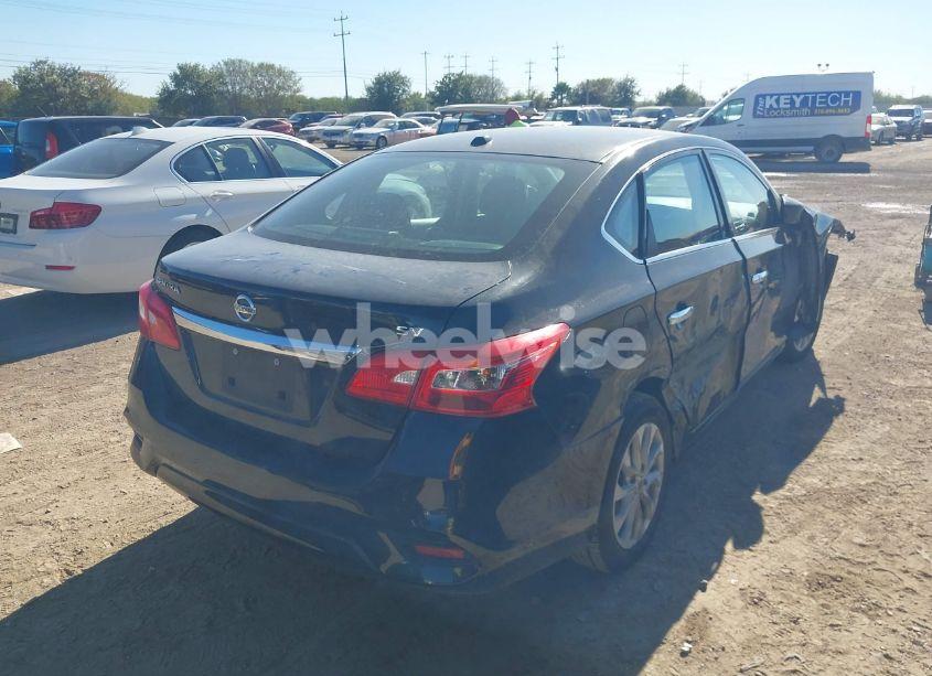 Photo 4 of 2018 Nissan Sentra SV (VIN 3N1AB7APXJY341984)