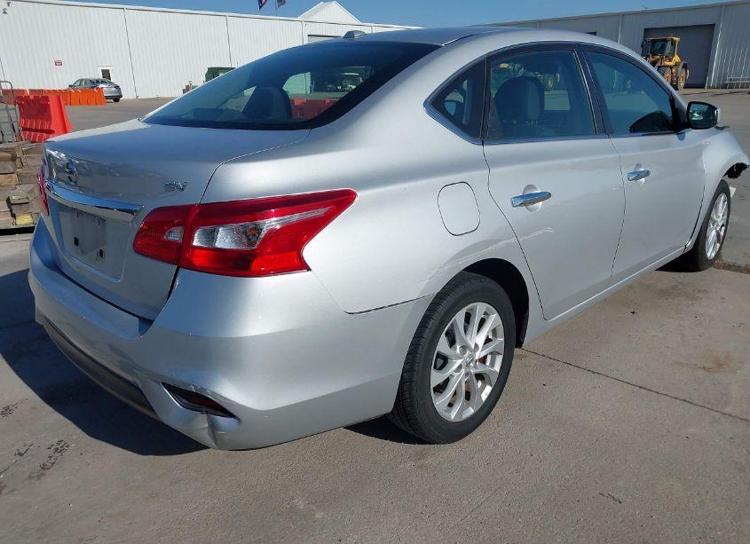 Photo 18 of 2019 Nissan Sentra SV (VIN 3N1AB7APXKL612797)