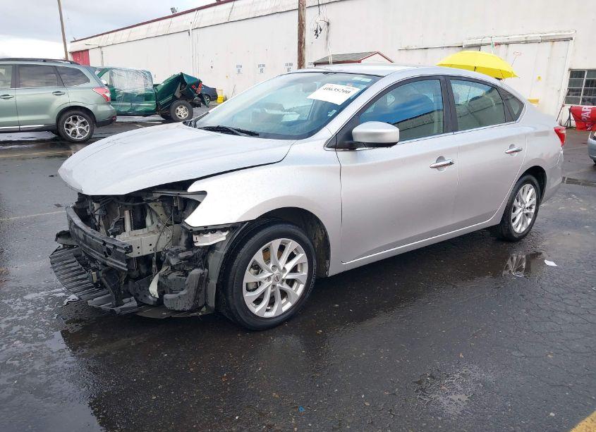 Photo 2 of 2019 Nissan Sentra SV (VIN 3N1AB7APXKL623427)