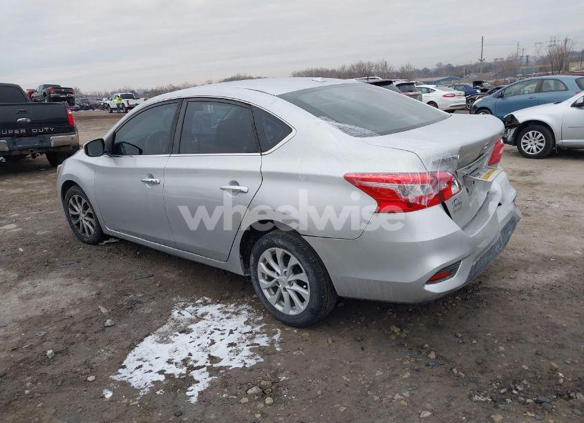 Photo 3 of 2019 Nissan Sentra SV (VIN 3N1AB7APXKY228618)