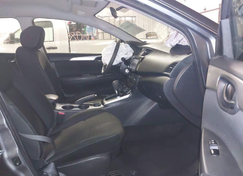 Photo 5 of 2019 Nissan Sentra S (VIN 3N1AB7APXKY241613)