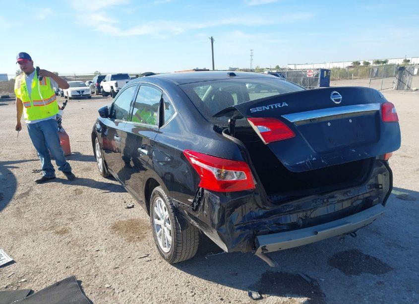 Photo 3 of 2019 Nissan Sentra SV (VIN 3N1AB7APXKY245466)