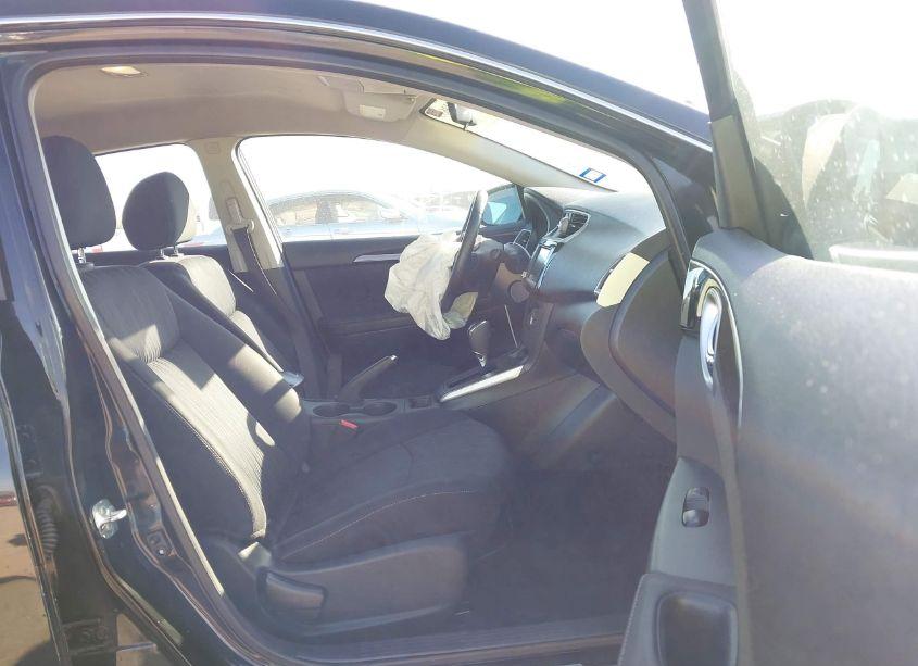 Photo 5 of 2019 Nissan Sentra SV (VIN 3N1AB7APXKY245466)