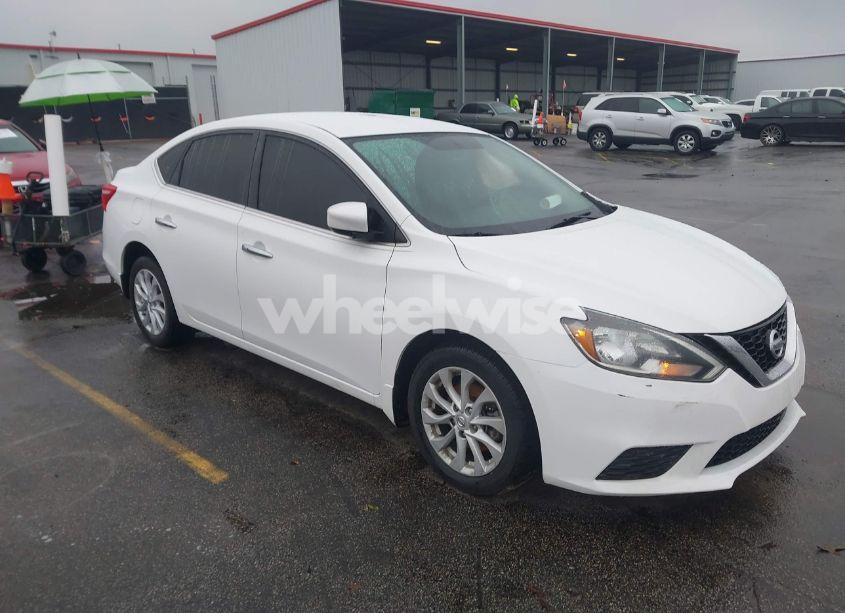 2019 Nissan Sentra SV (VIN 3N1AB7APXKY265426) main photo