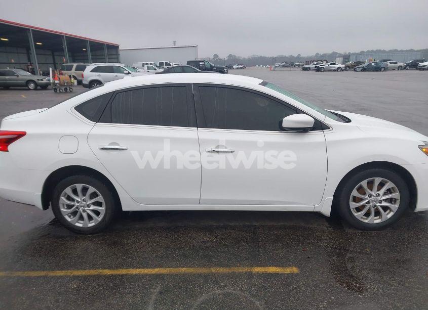 Photo 13 of 2019 Nissan Sentra SV (VIN 3N1AB7APXKY265426)