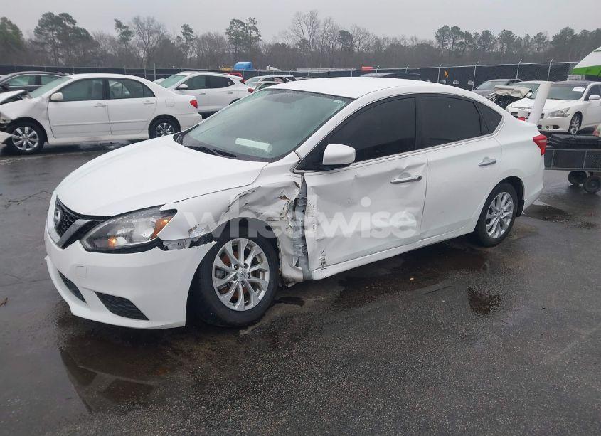 Photo 2 of 2019 Nissan Sentra SV (VIN 3N1AB7APXKY265426)