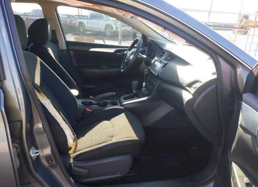 Photo 5 of 2019 Nissan Sentra S (VIN 3N1AB7APXKY271601)