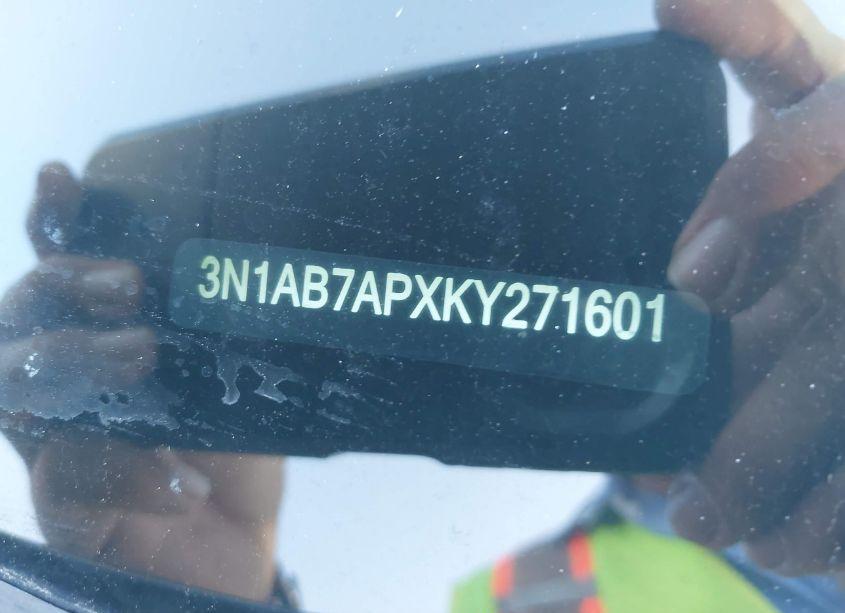 Photo 9 of 2019 Nissan Sentra S (VIN 3N1AB7APXKY271601)