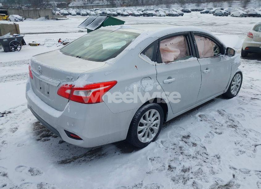 Photo 4 of 2019 Nissan Sentra SV (VIN 3N1AB7APXKY296269)