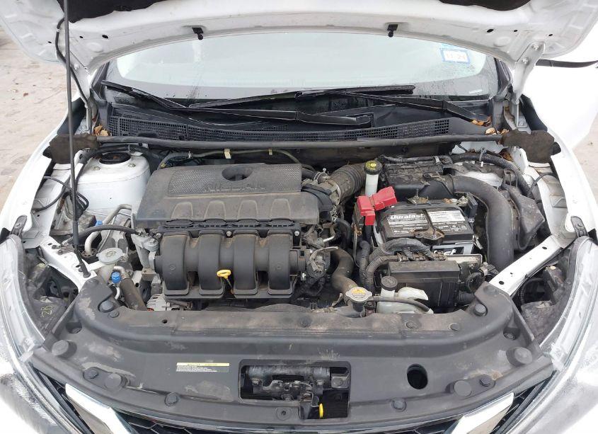 Photo 10 of 2019 Nissan Sentra SV (VIN 3N1AB7APXKY310011)