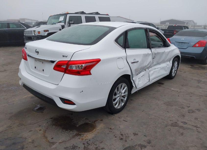 Photo 4 of 2019 Nissan Sentra SV (VIN 3N1AB7APXKY310011)