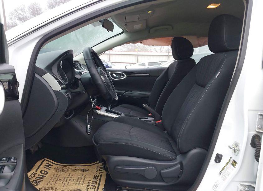 Photo 5 of 2019 Nissan Sentra SV (VIN 3N1AB7APXKY310011)